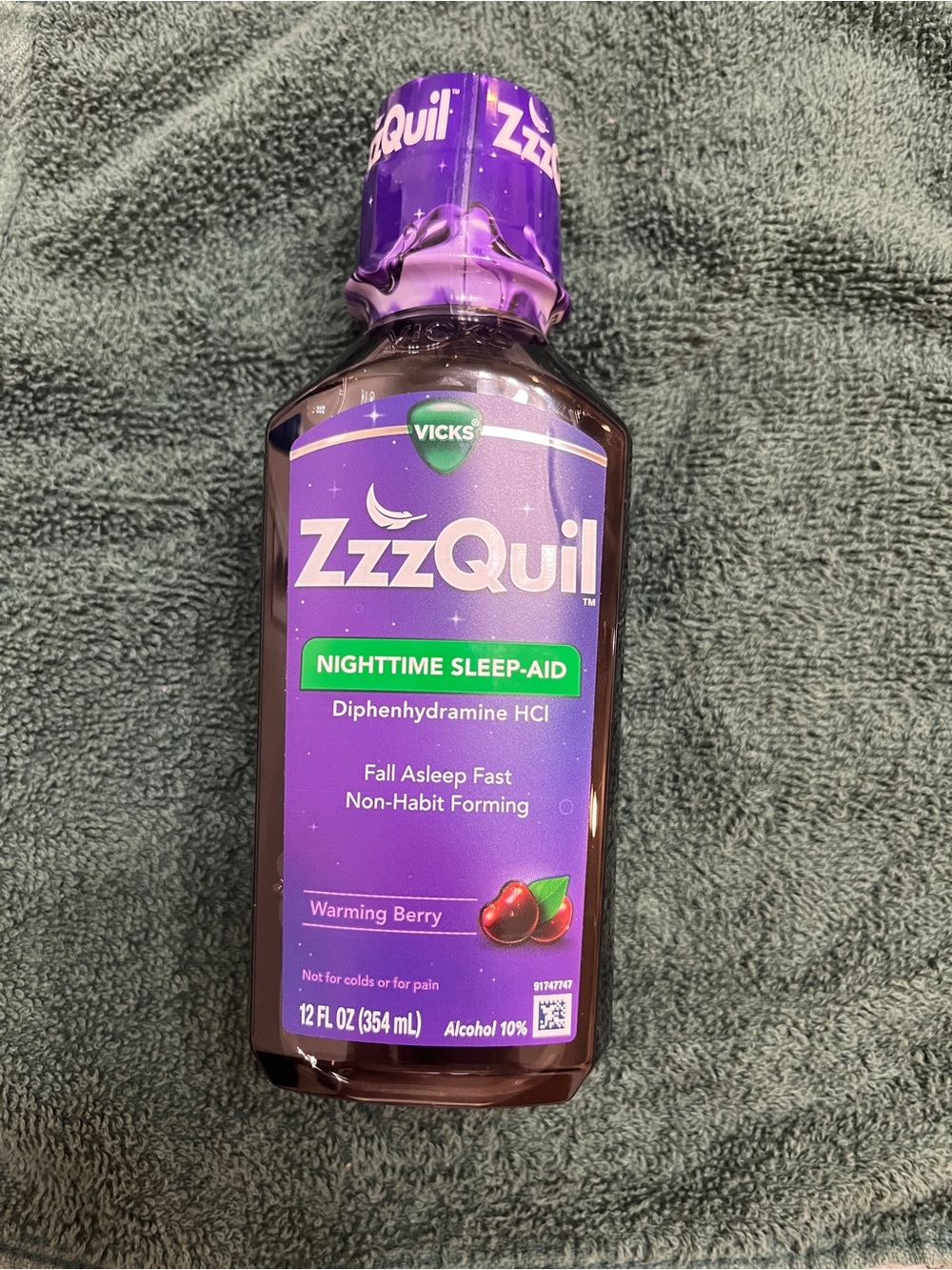 ZzzQuil Nighttime Sleep-Aid - Purple (Warming Berry) expires 2027